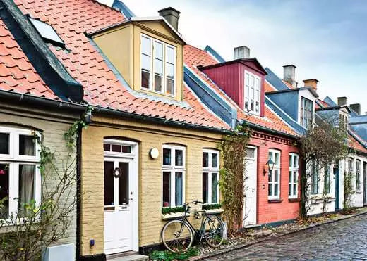 1000 pc Scandinavian Places Houses in Aarhus Denmark Puzzle