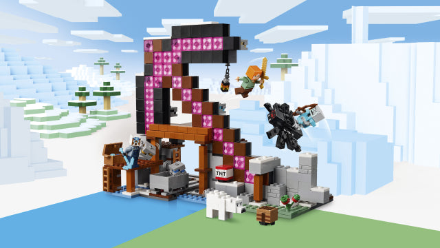 LEGO® Minecraft® Pickaxe Mine