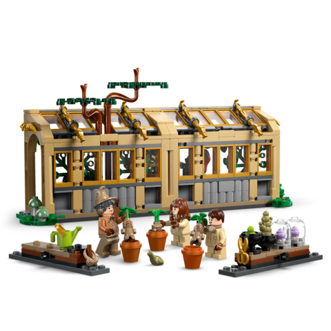 LEGO® Harry Potter™ Hogwarts™ Castle Herbology Class