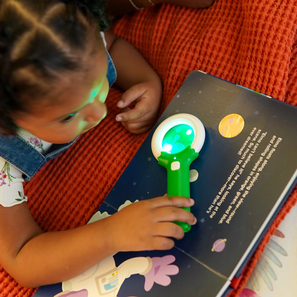 Light-Up Library Play Pretend With Elmo Outer Space