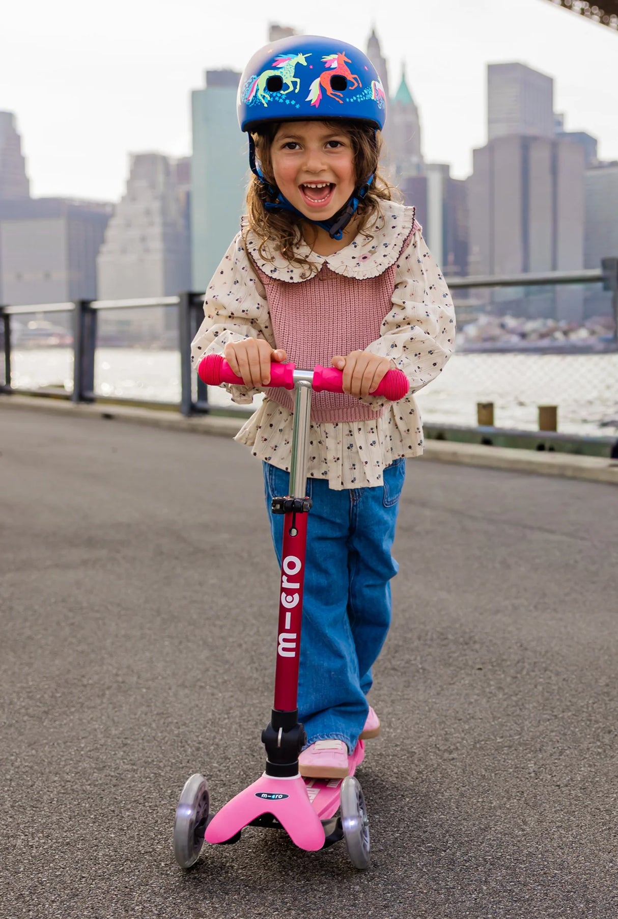 Mini Deluxe LED Foldable Pink Scooter