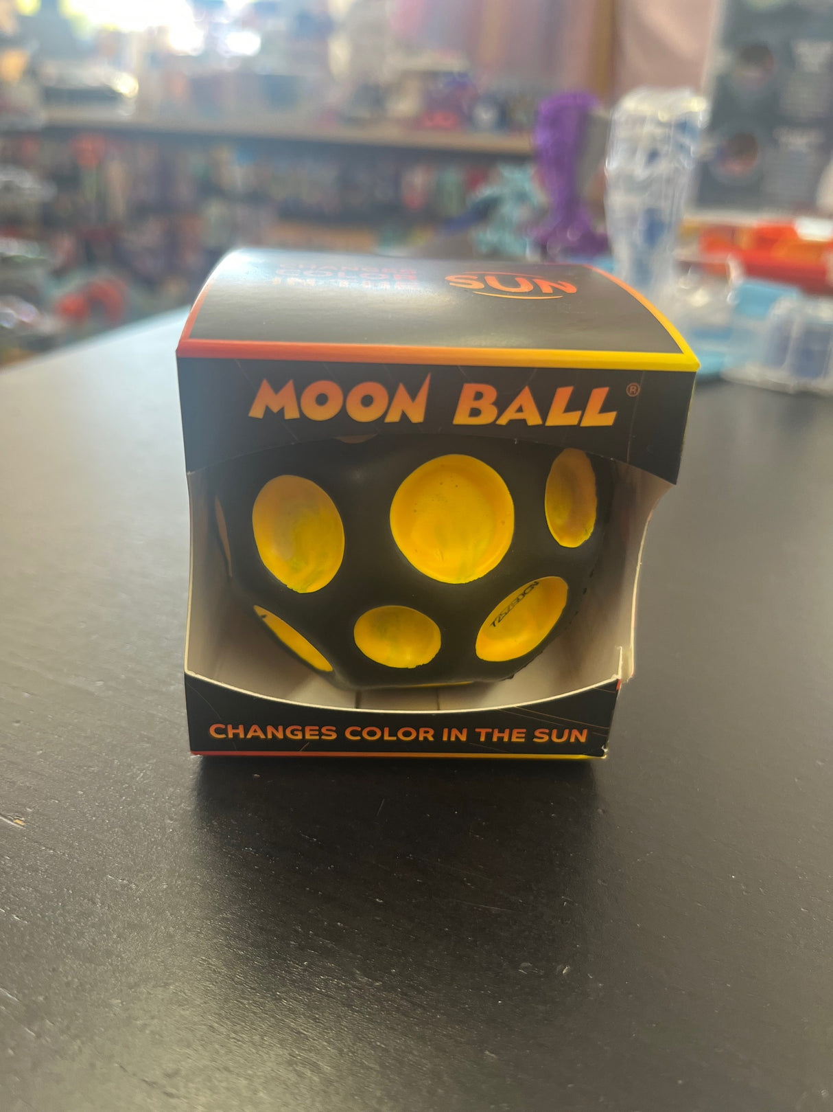 Uv Color Changing Moon Ball