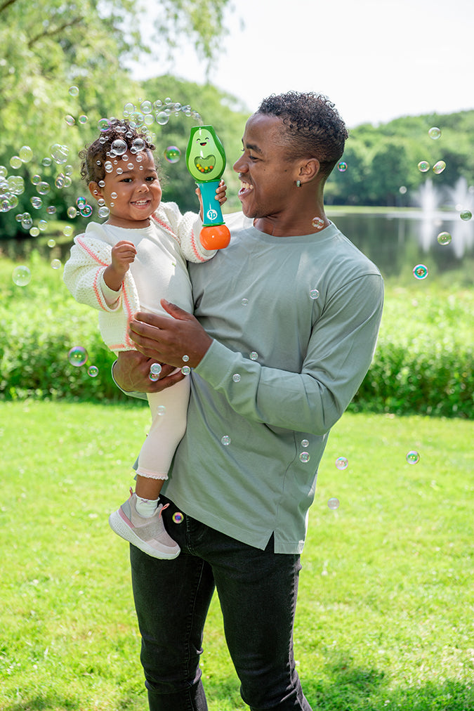 No-Spill Shake and Go Bubble Maraca