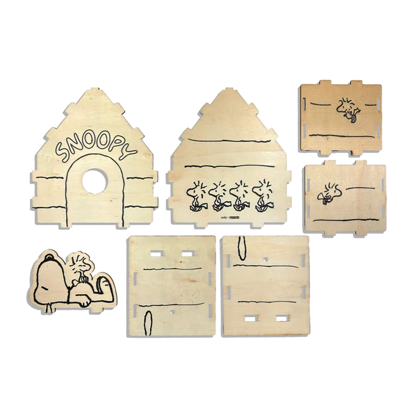 Peanuts Color In Wooden Bird House