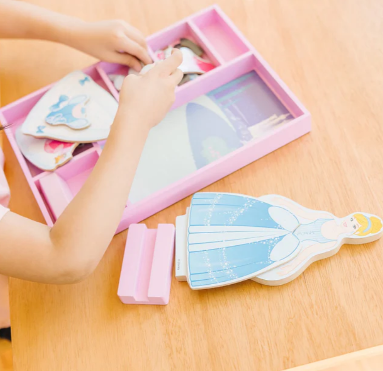 Cinderella Disney Magnetic Dress Up