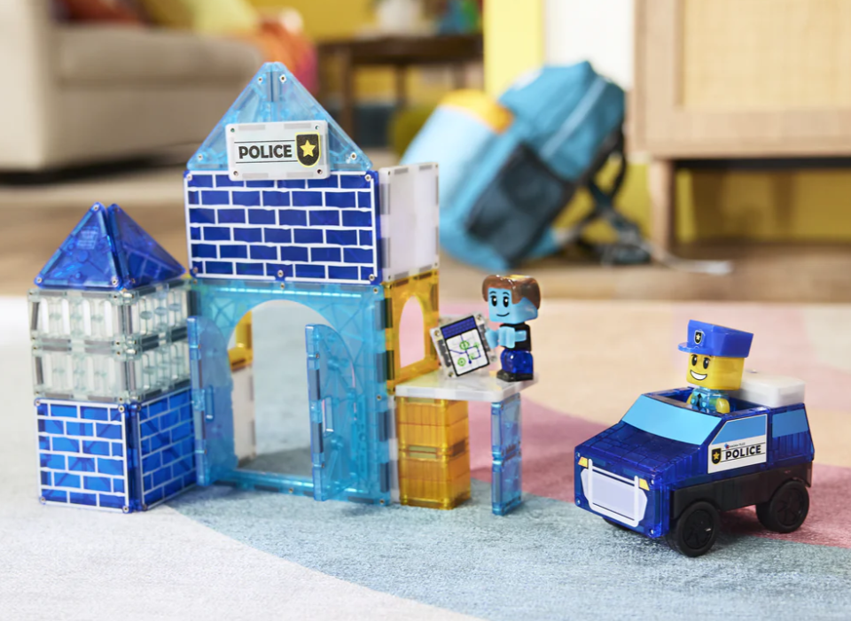 Magna-Tiles® Police Station 35 piece set