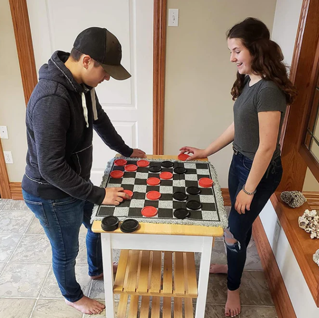 Giant Checkers