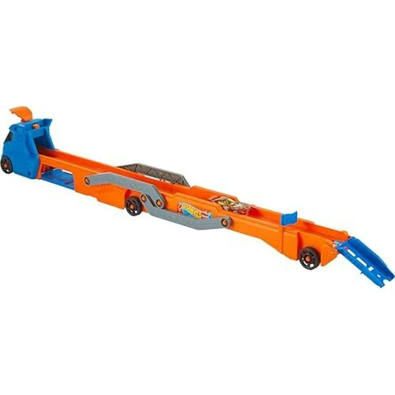Hot Wheels City Transporter Truck with 1 Die-Cast Car
