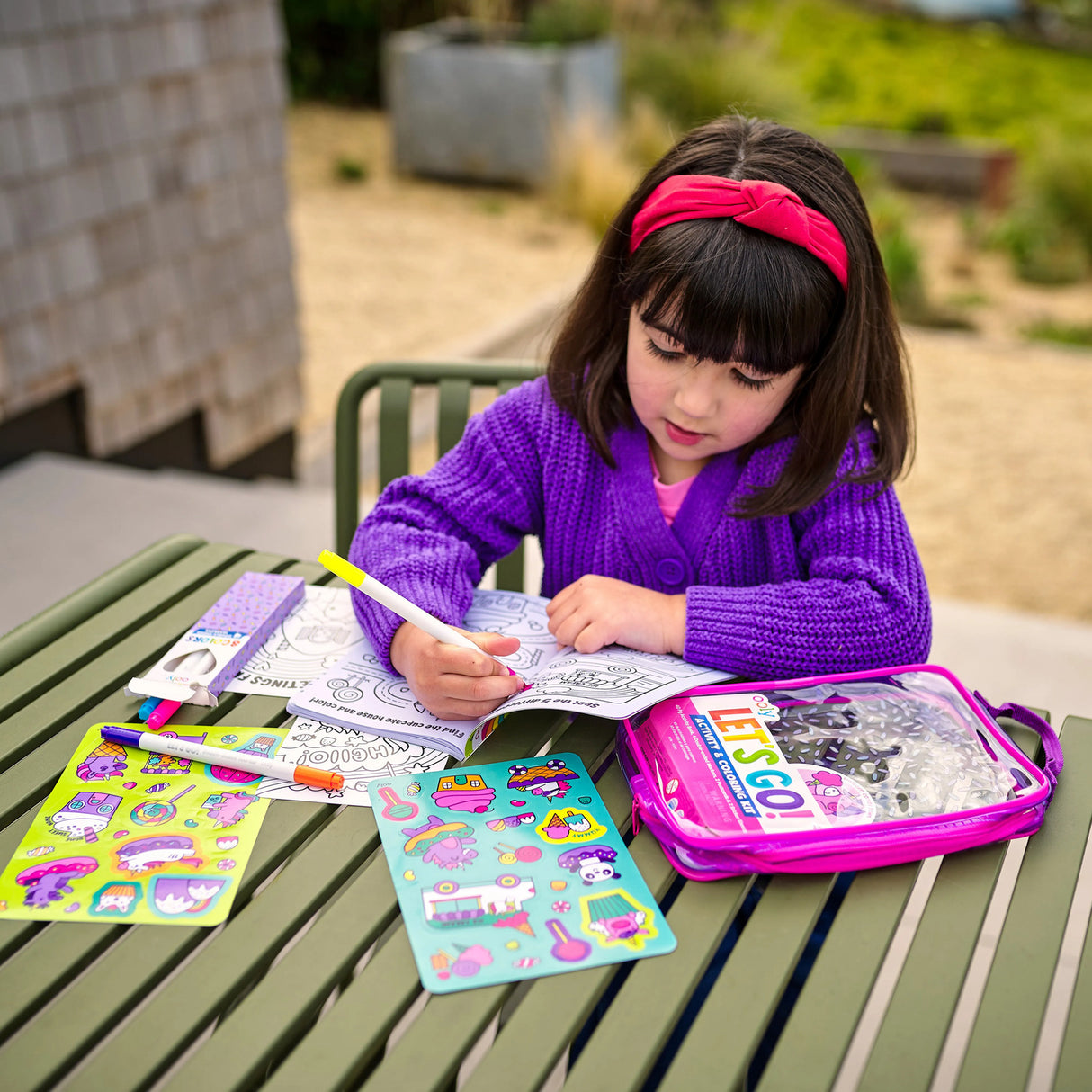 Let's Go! Activity & Coloring Kit - Robo Dinos