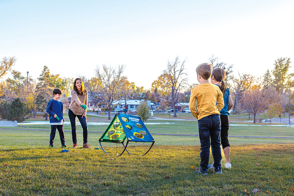 Rockin' Pockets Toss Game