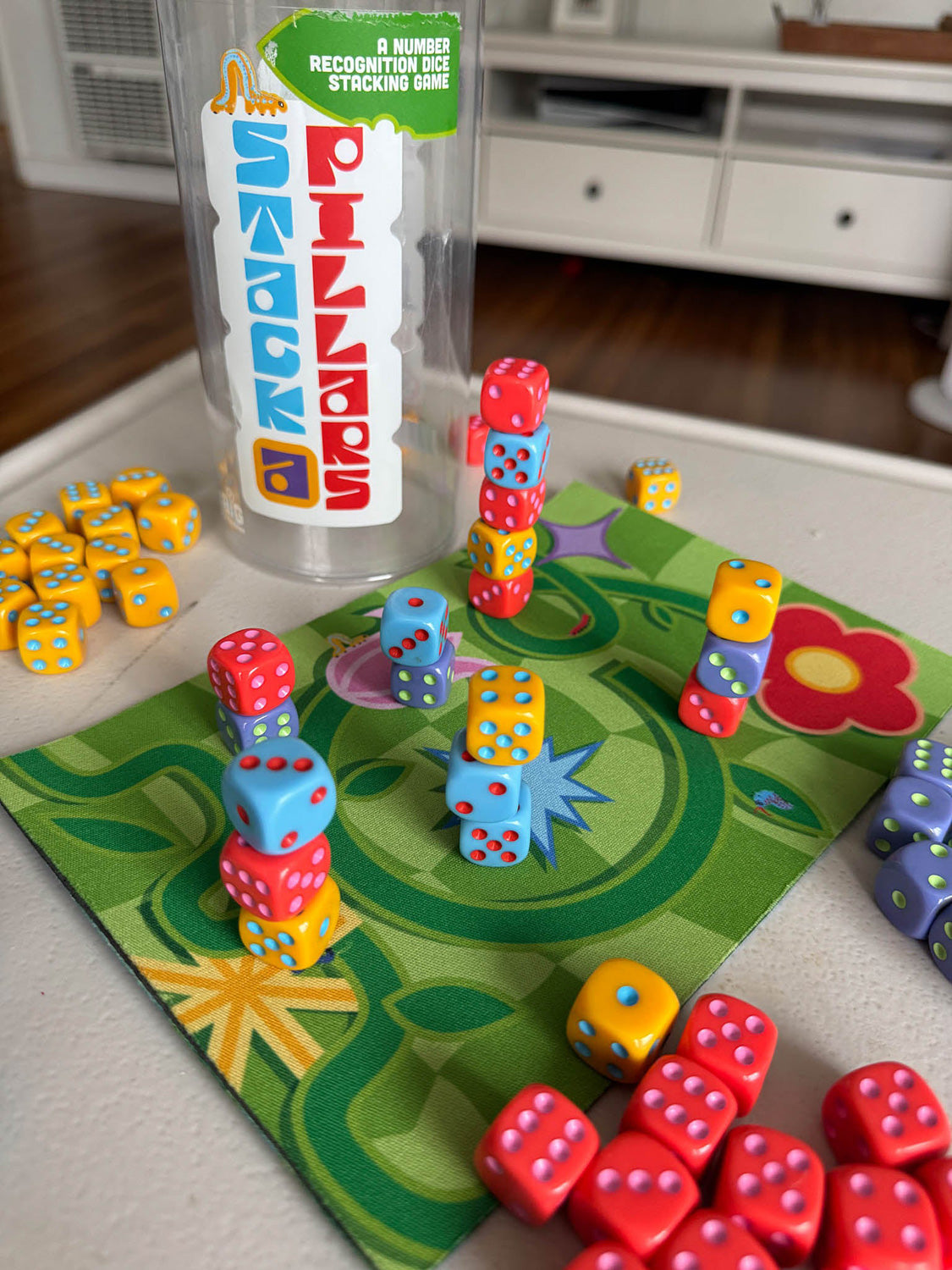 Stack-a-pillars: Dice Stacking Game