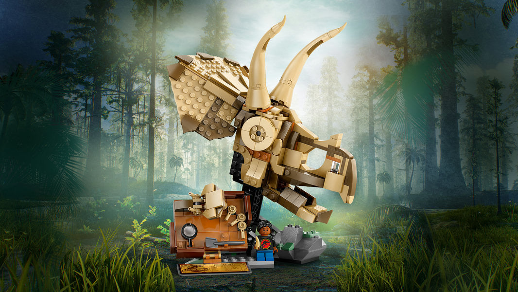 LEGO®  Jurassic World Dinosaur Fossils Triceratops Skull