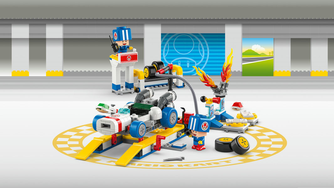 LEGO® Super Mario™ Mario Kart™ Toad’s Garage