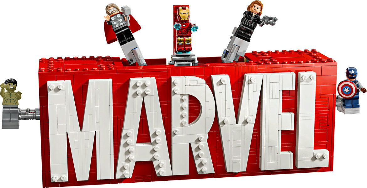 LEGO® MARVEL Logo & Minifigures