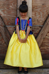 Deluxe Snow White Gown Size 3/4