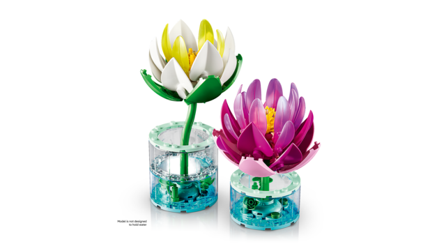 LEGO® Botanicals Water Lilies