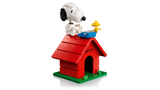 LEGO® Ideas Peanuts: Snoopy’s Doghouse