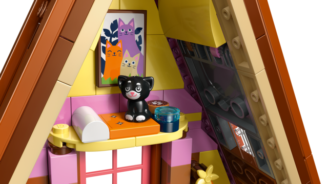 LEGO® Friends Nature Glamping Cabin