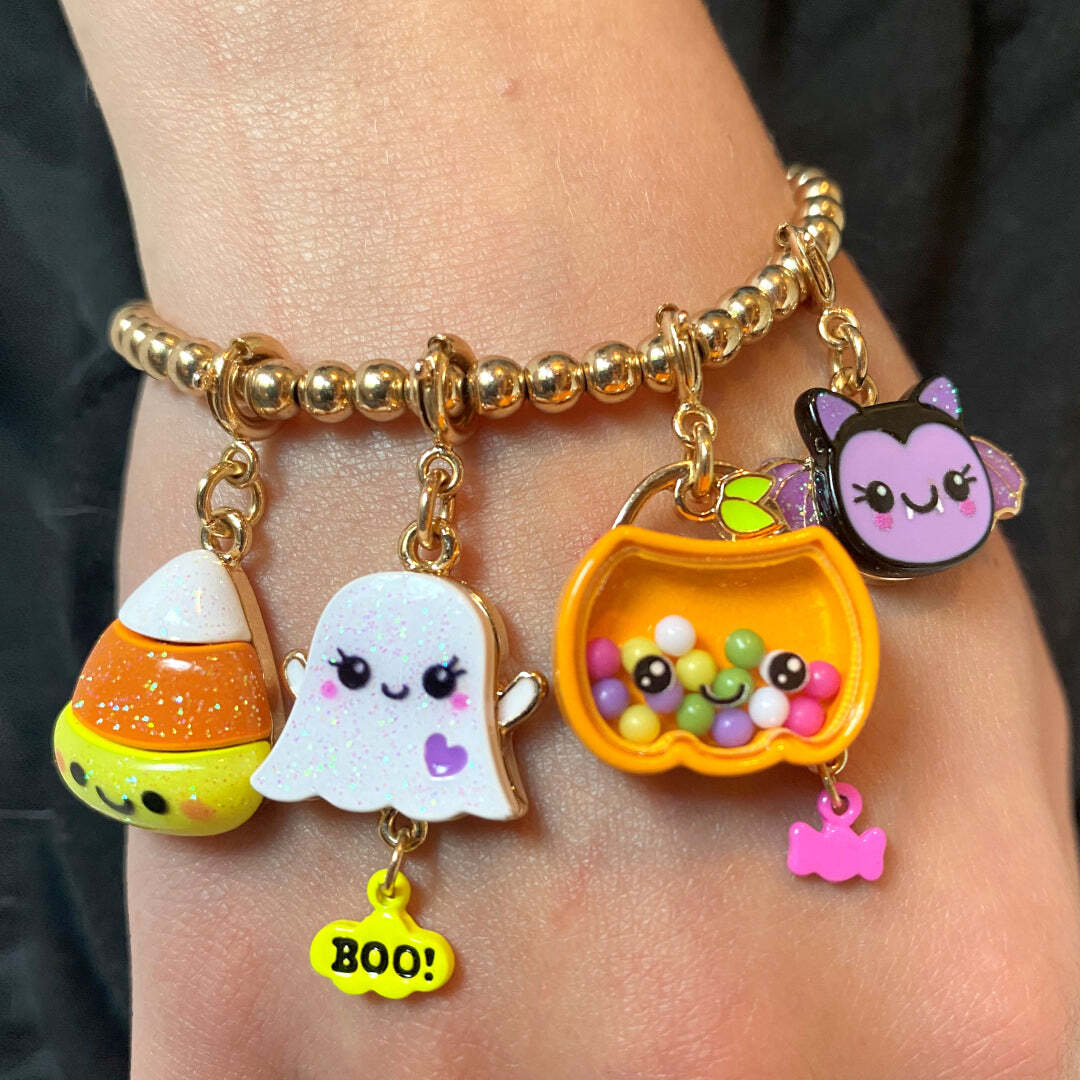 Gold Trick-or-Treat Pumpkin Shaker Charm