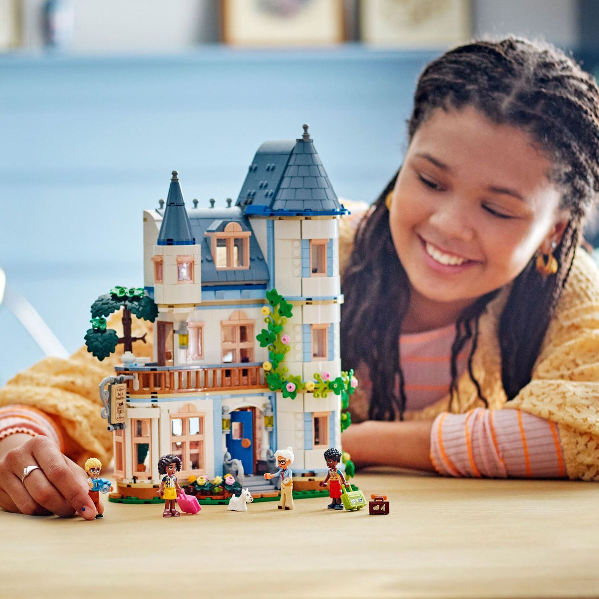 LEGO Friends: Castle Bed and Breakfast