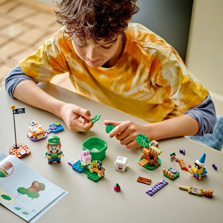 LEGO Super Mario: Adventures with Interactive LEGO® Luigi™