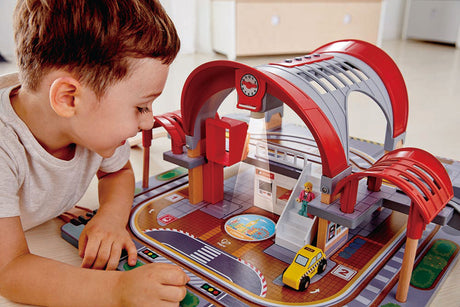 Grand City Station Train Set