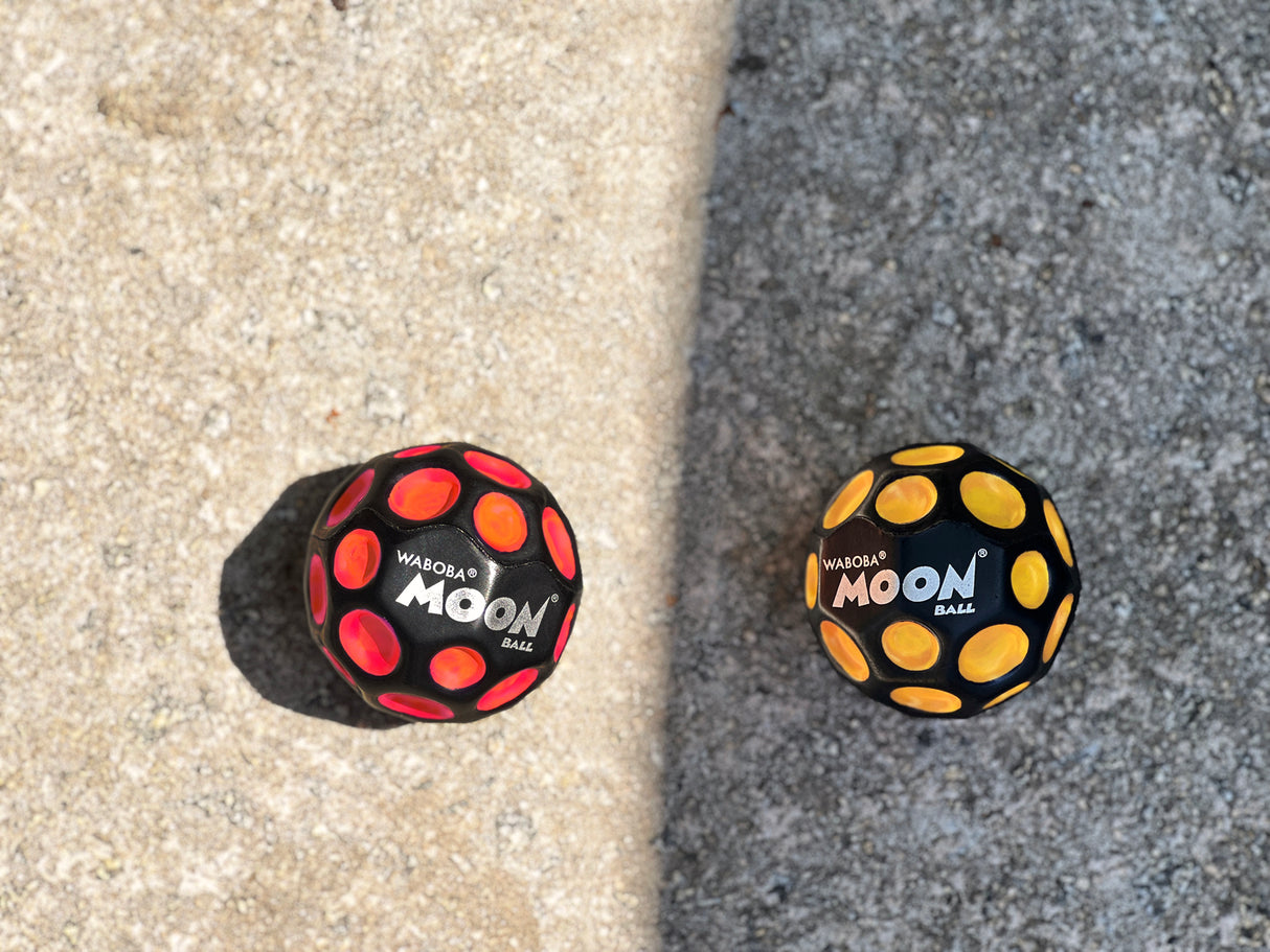 Waboba Moon Ball UV Color Changing